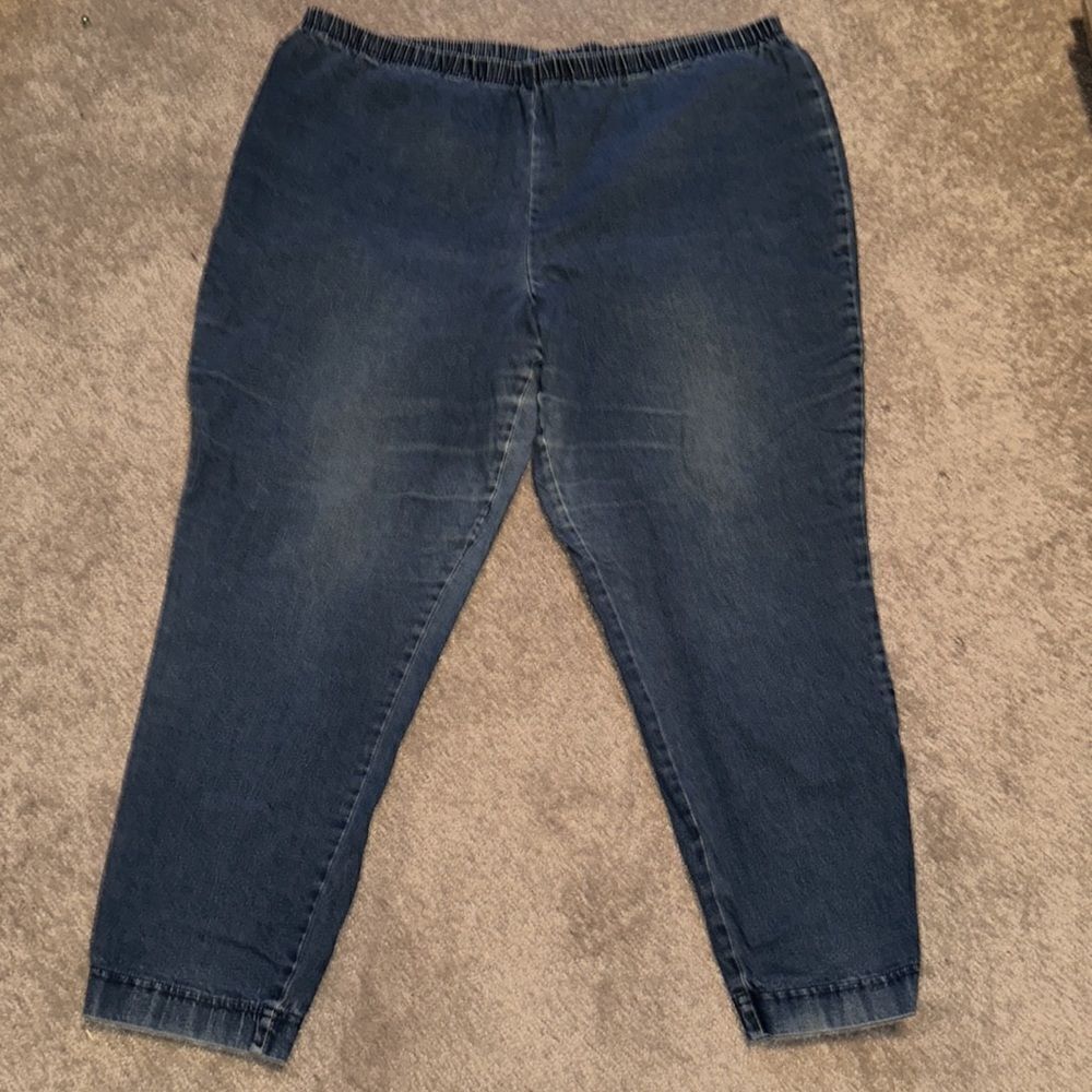 Essentials Plus Size Distressed Jeggings! - Picture 2 of 8